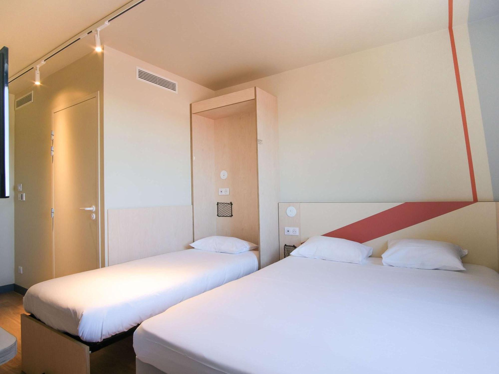 Ibis Budget Toulouse ลาแบจ ภายนอก รูปภาพ